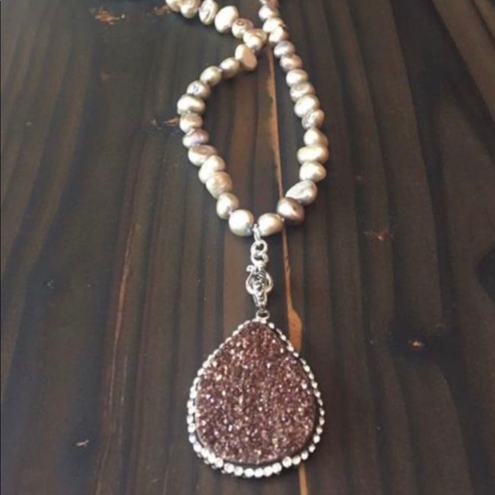 Champagne colored pearls w/sparkling brown Druzy pendant!Custom-made!approx 65”